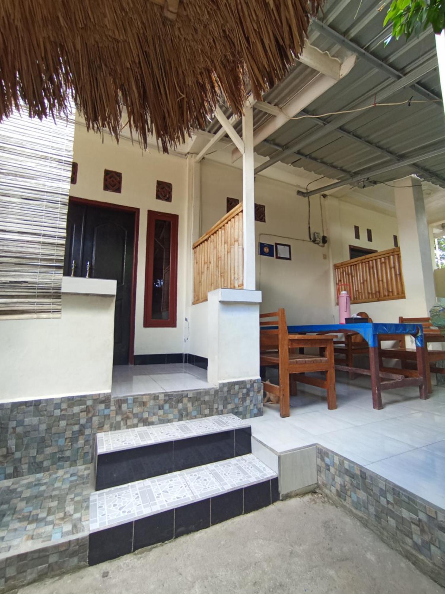 Pedek Homestay Praya Zewnętrze zdjęcie